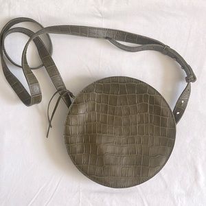 Madewell 100% leather dark green circle crossbody bag